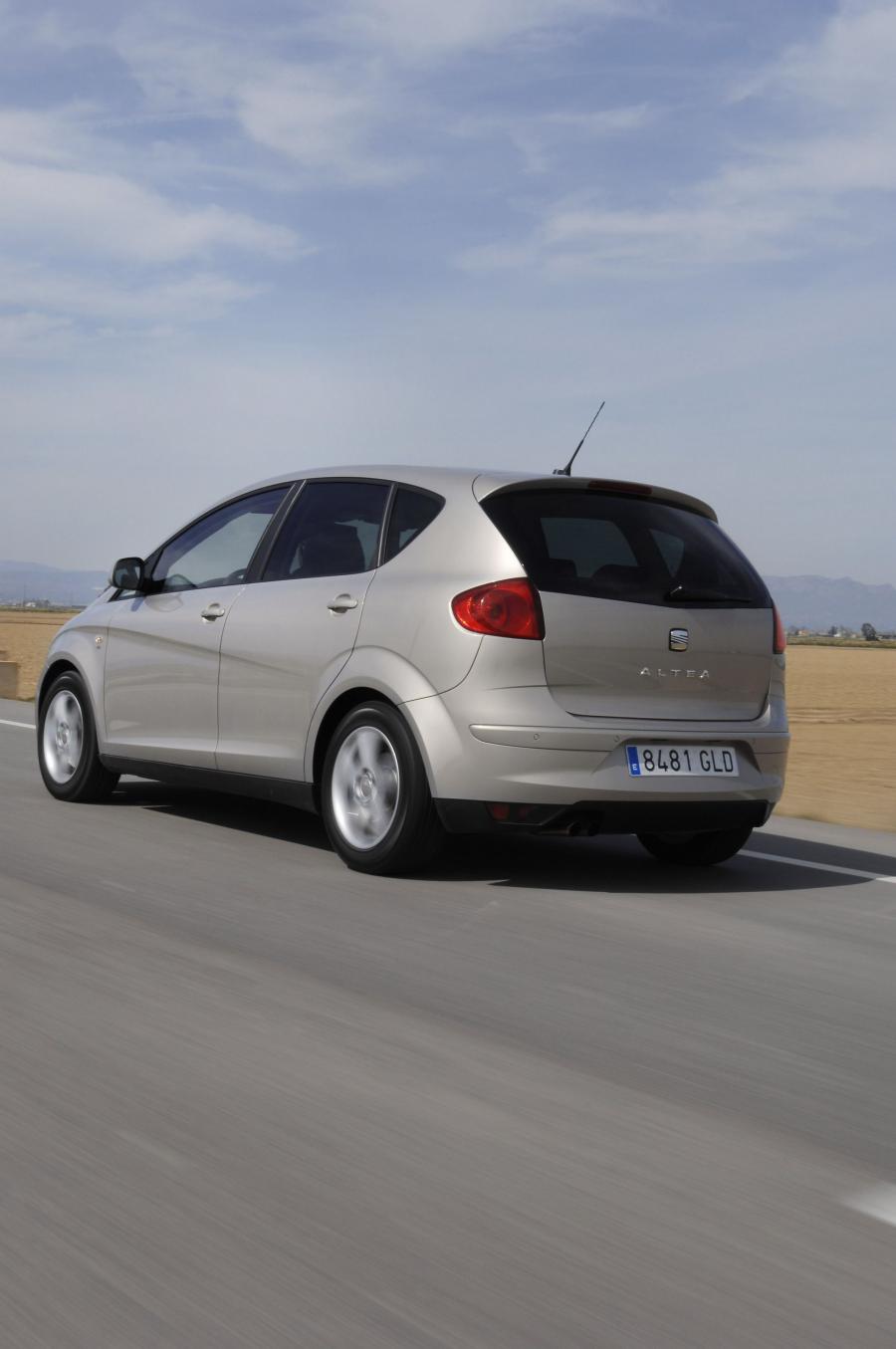  Seat Altea 2009 года  (фото 22 из 78)
